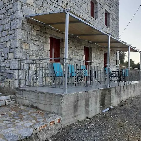 Сasa de vacaciones Porto τριόροφος μανιάτικος πύργος με βραχυχρόνια μίσθωσης καψοκολης προκοπιος