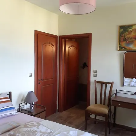 Сasa de vacaciones Porto τριόροφος μανιάτικος πύργος με βραχυχρόνια μίσθωσης καψοκολης προκοπιος *